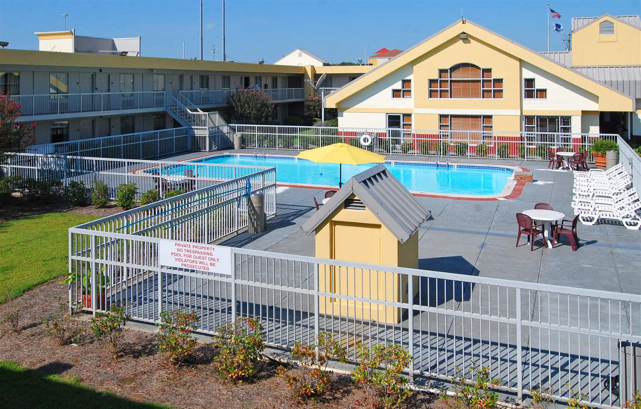 Best Western University Inn タスカルーサ エクステリア 写真
